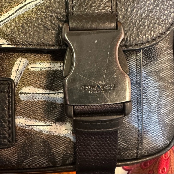 Coach X Jean Michel Basquiat Signature Canvas Track Crossbody Bag No. C5420 - Picture 7 of 15